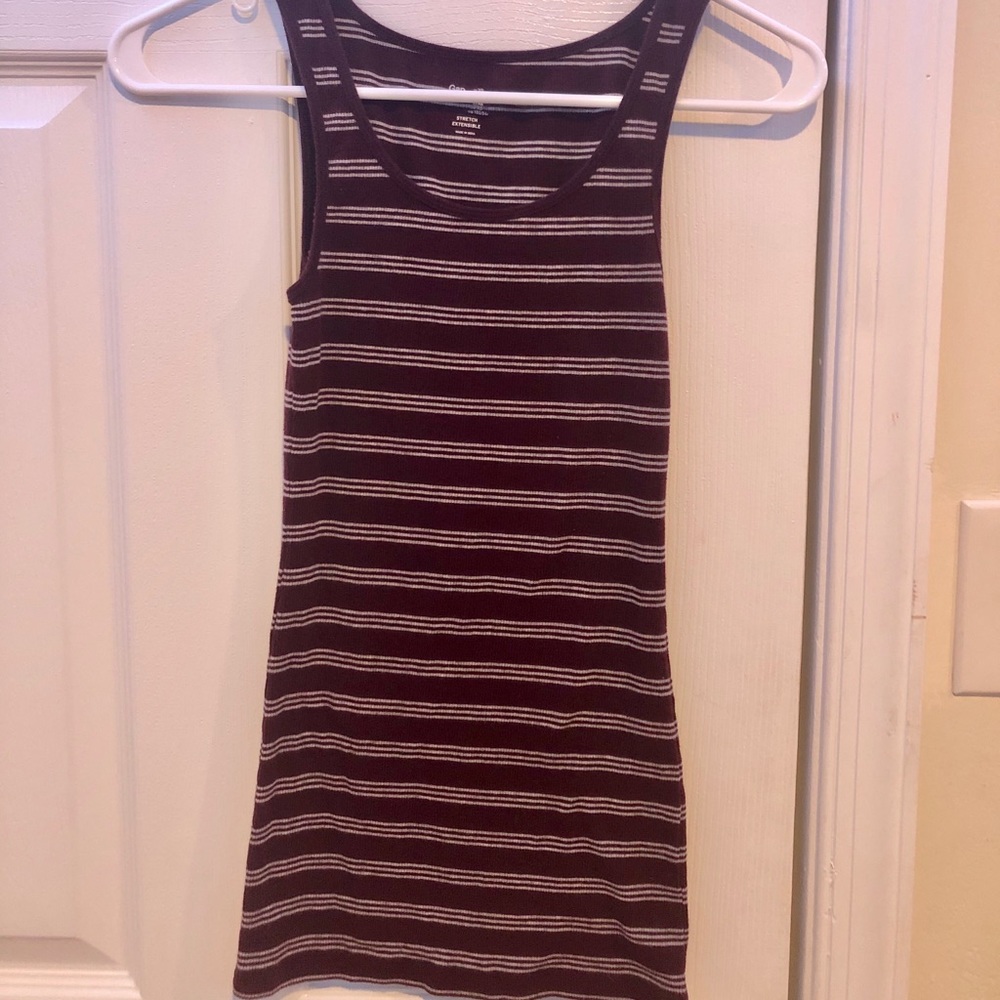 GAP maroon white stripped tank top